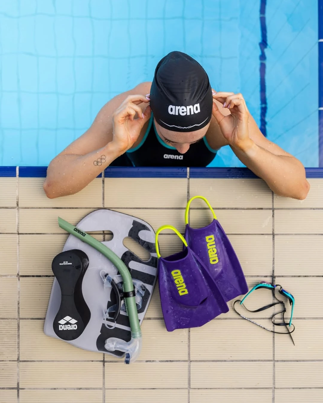 equipación para natación